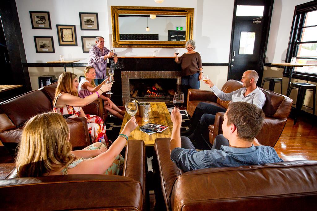 The Commercial Boutique Hotel Tenterfield Extérieur photo
