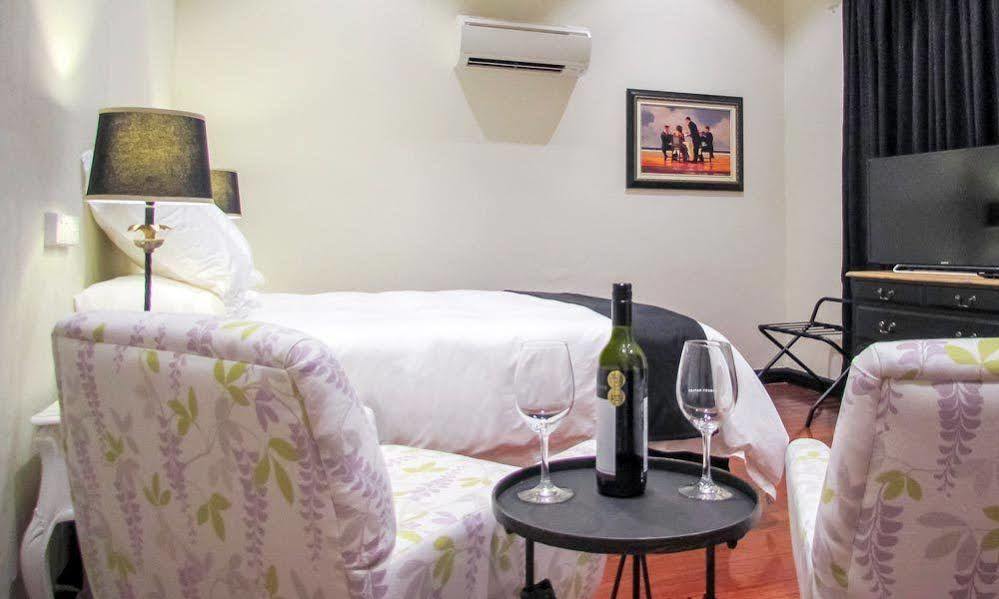 The Commercial Boutique Hotel Tenterfield Extérieur photo